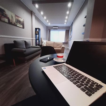 Ermou & Athinas Suites In Monastiraki Athènes Extérieur photo